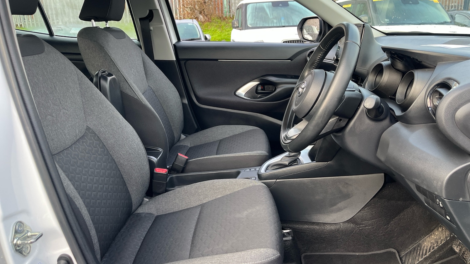 Used Toyota Yaris Cross 2024 for sale - 76957351: Photo 46