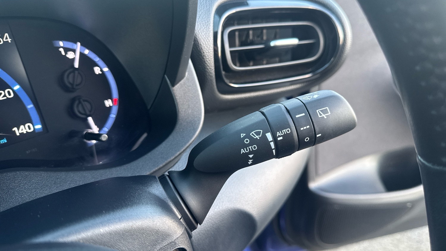 Used Toyota Yaris Cross 2022 for sale - 76734900: Photo 30