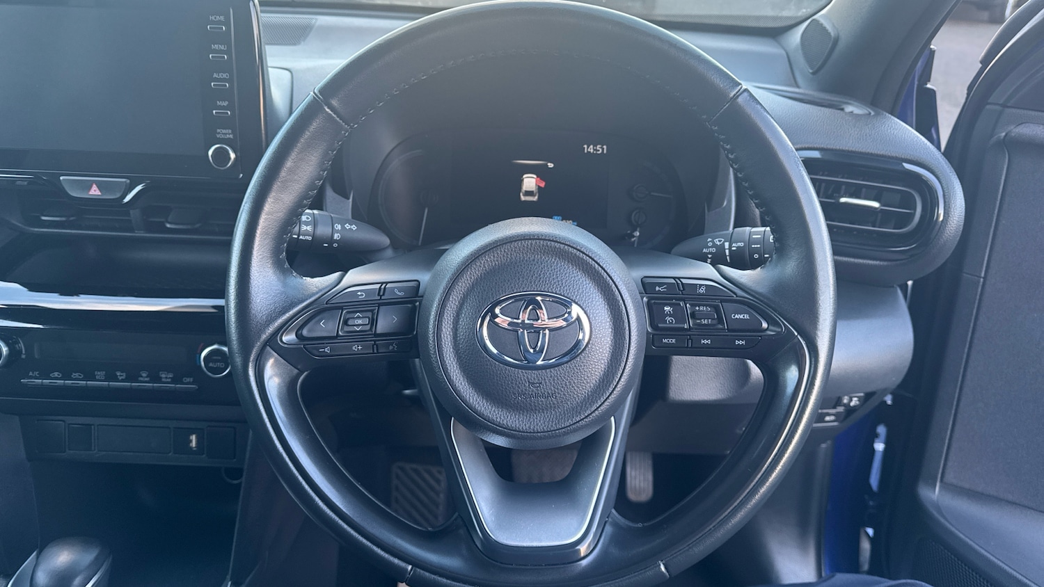 Used Toyota Yaris Cross 2022 for sale - 76734900: Photo 6