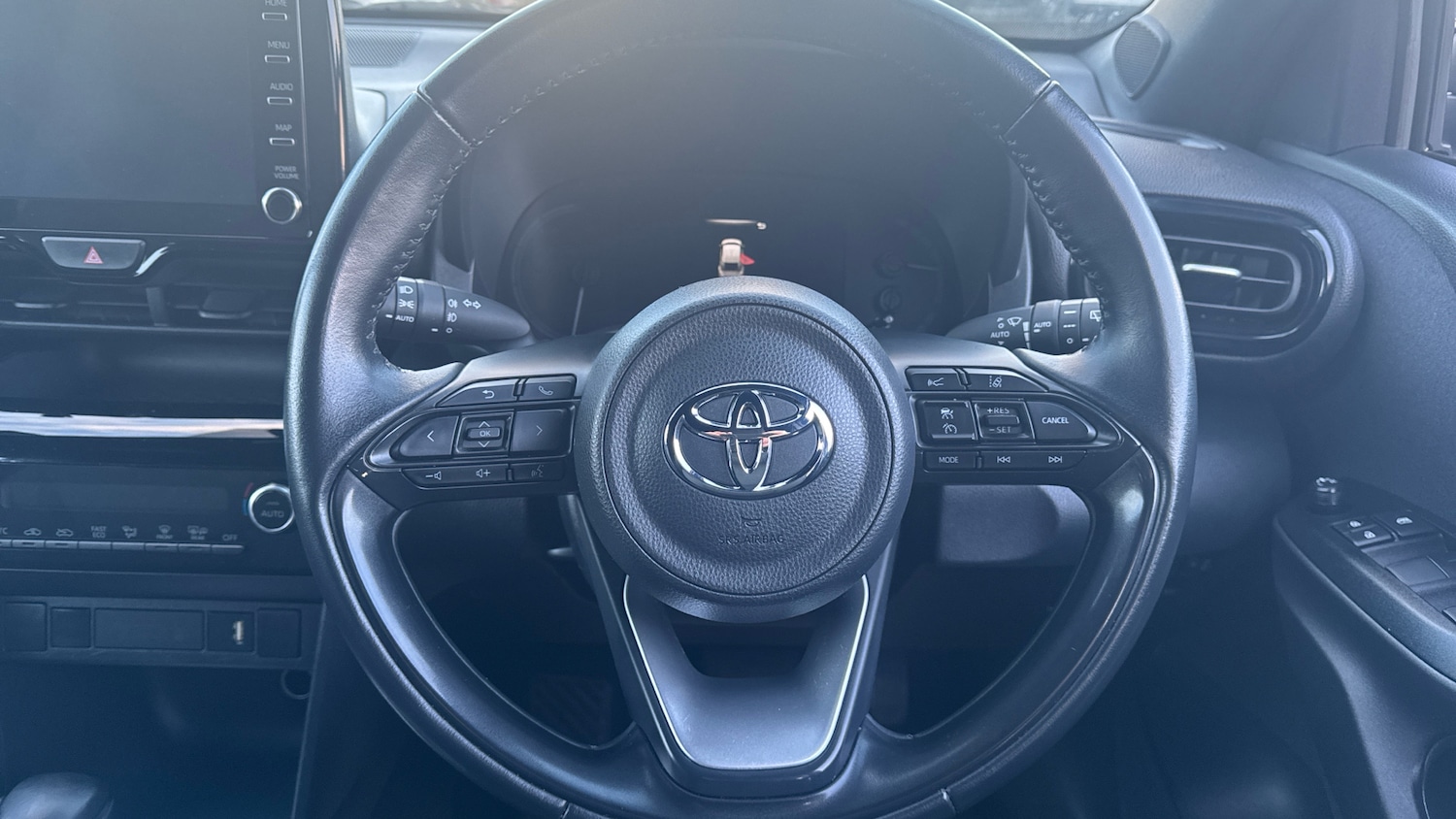 Used Toyota Yaris Cross 2022 for sale - 76734900: Photo 8