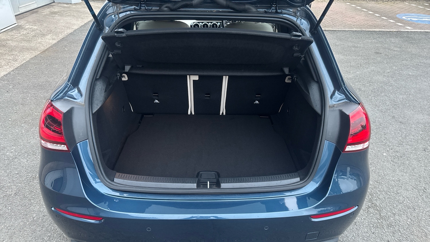 Used Mercedes-Benz A-Class 2022 for sale - 76263730: Photo 4