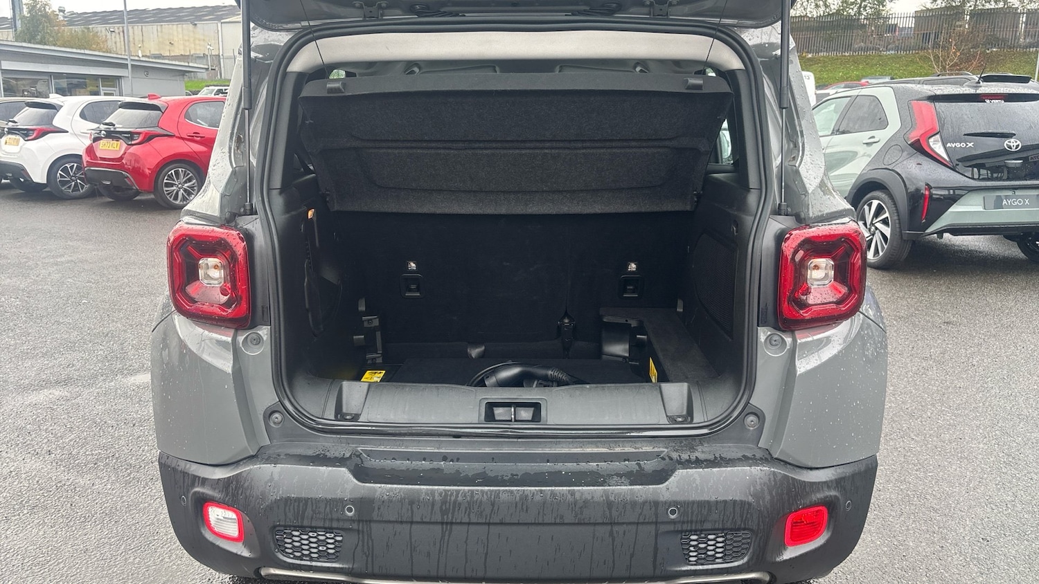 Used Jeep Renegade 2021 for sale - 76707646: Photo 4