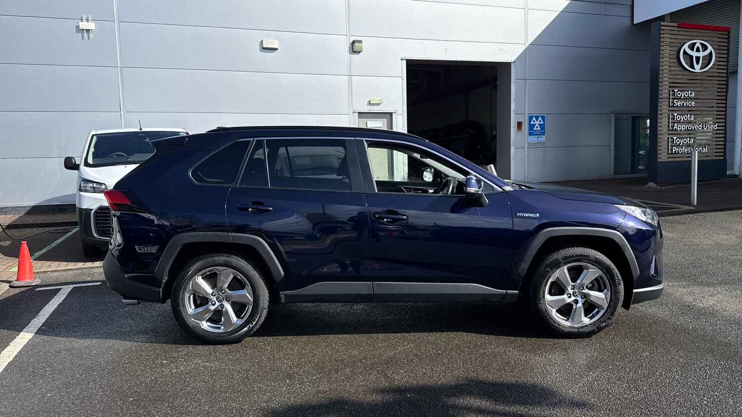 Used Toyota RAV4 2021 for sale - 78090553: Photo 16