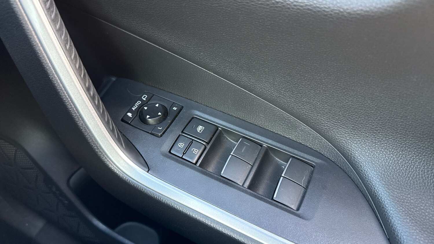 Used Toyota RAV4 2021 for sale - 78090553: Photo 43