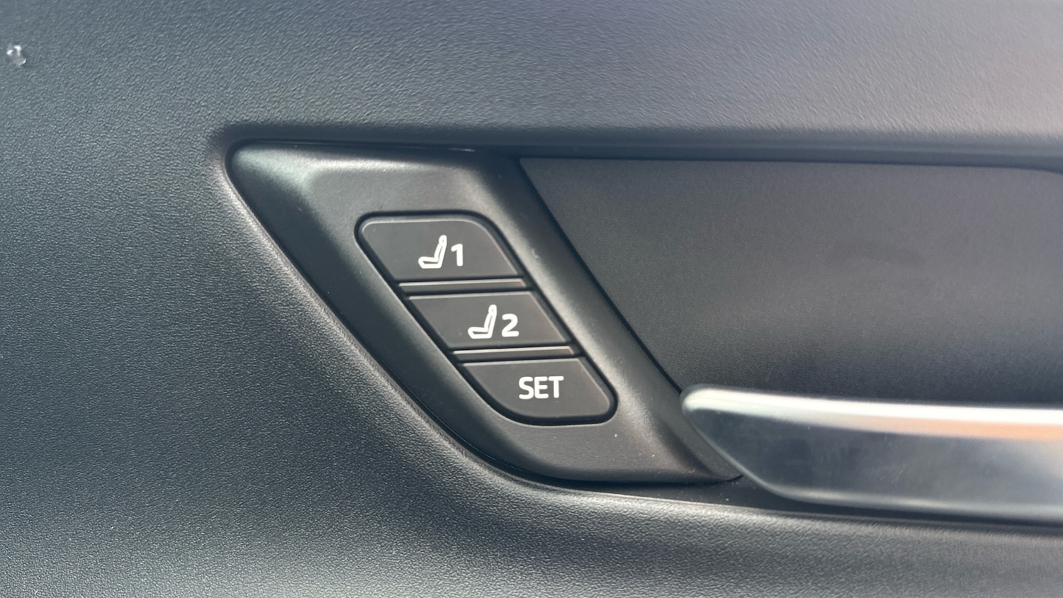 Used Toyota Prius 2025 for sale - 76639574: Photo 24