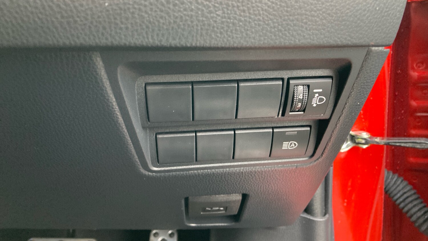 Used Toyota Yaris Cross 2024 for sale - 77531794: Photo 30