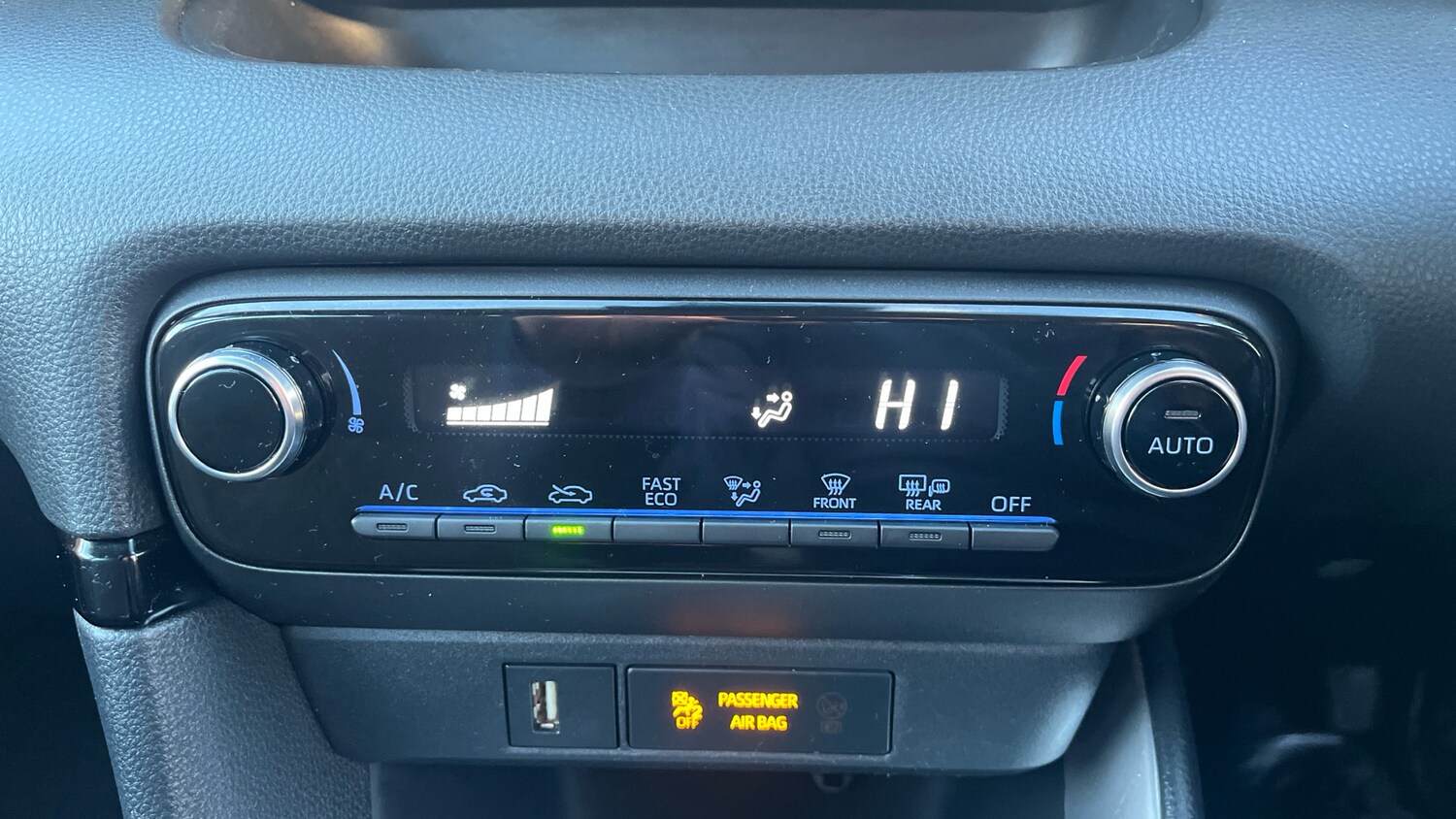 Used Toyota Yaris 2023 for sale - 76554145: Photo 24