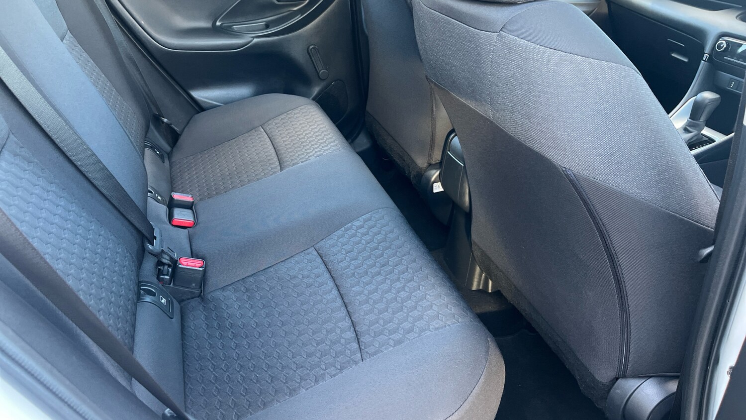 Used Toyota Yaris 2023 for sale - 76554145: Photo 42