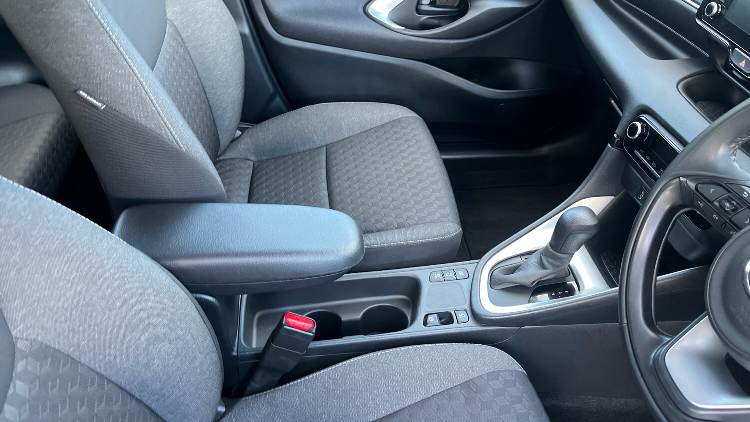 Used Toyota Yaris 2023 for sale - 76554145: Photo 45