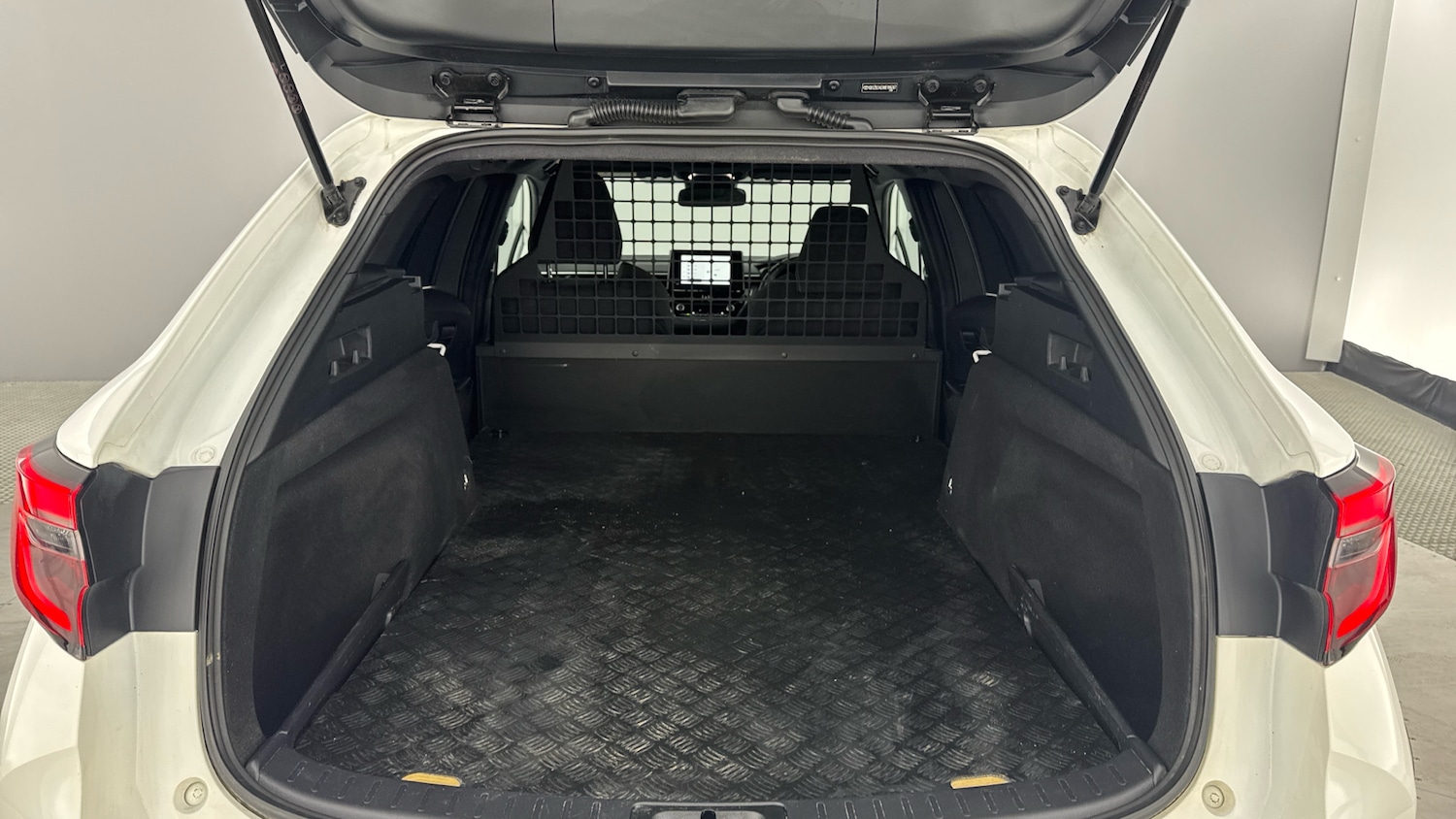 Used Toyota Corolla 2024 for sale - 77590262: Photo 14