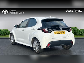 Used Toyota Yaris 2022 for sale - 76403172: Photo