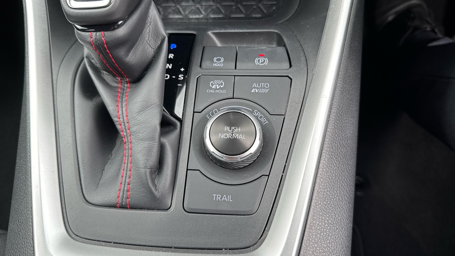 Used Toyota RAV4 2025 for sale - 76694741: Photo 25