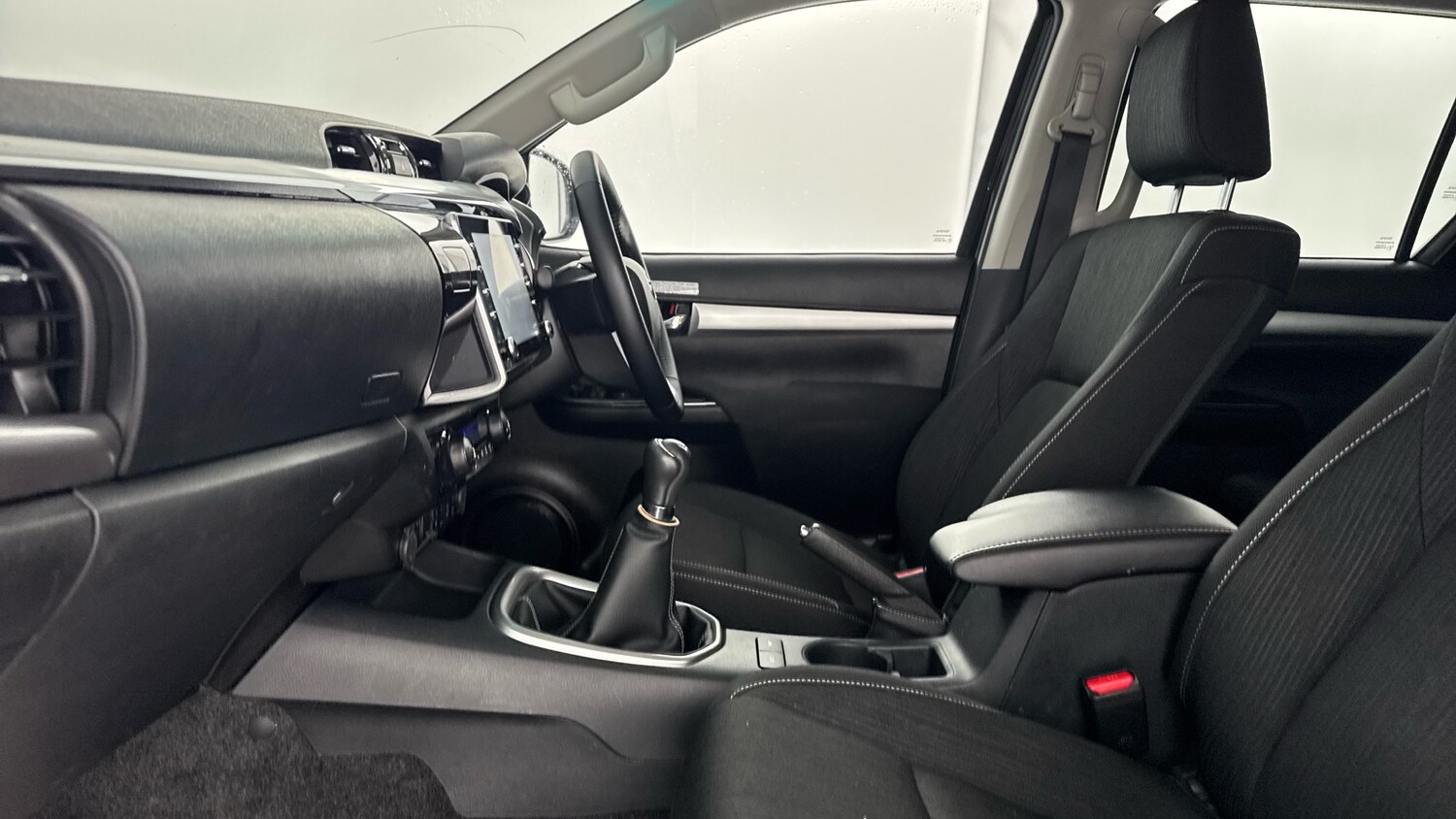 Used Toyota Hilux 2023 for sale - 76352016: Photo 10