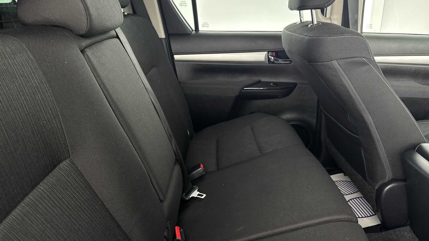 Used Toyota Hilux 2023 for sale - 76352016: Photo 12