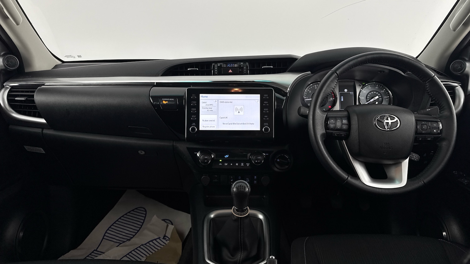 Used Toyota Hilux 2023 for sale - 76352016: Photo 5