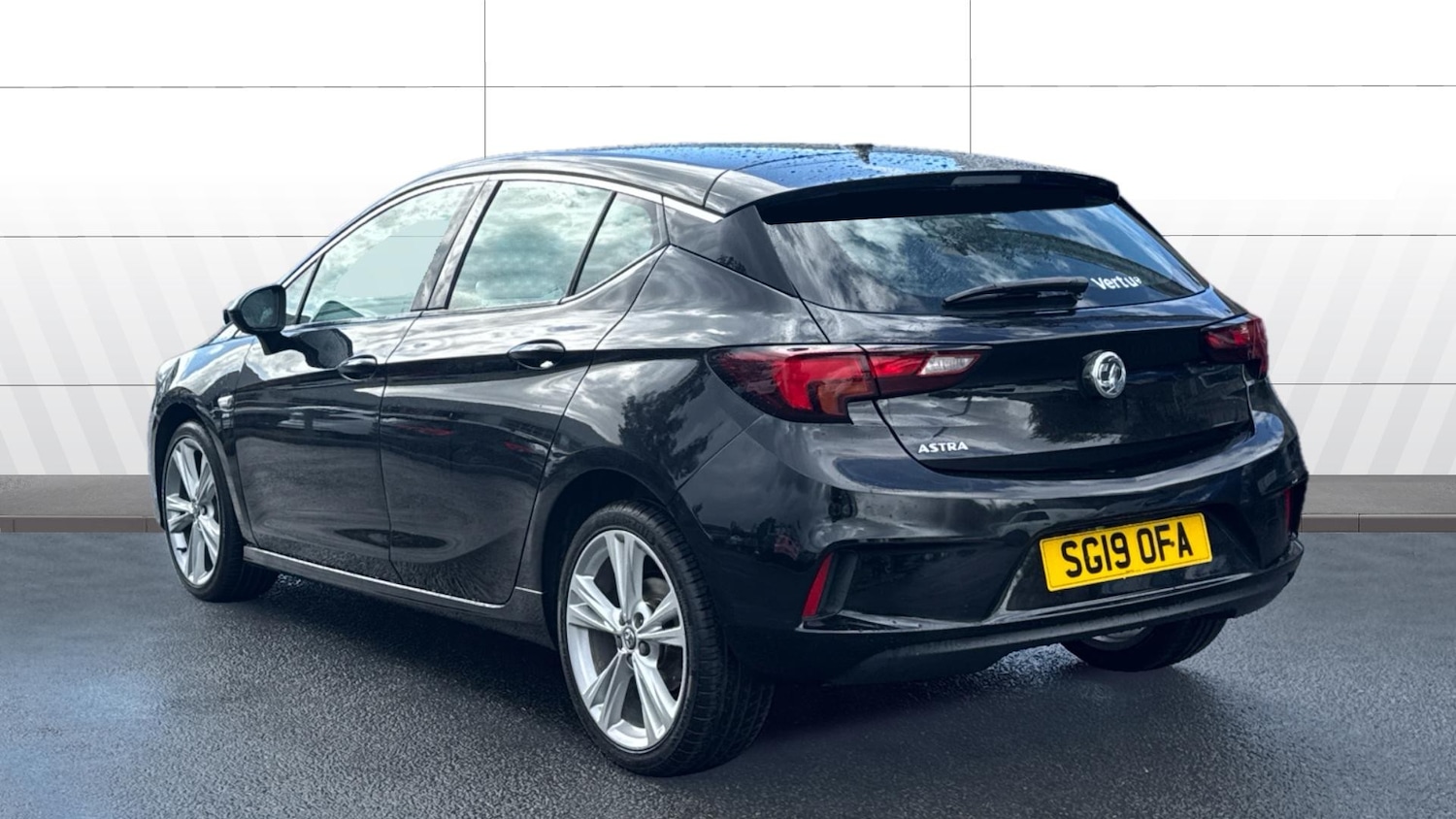 Used Vauxhall Astra 2019 for sale - 76181372: Photo 2