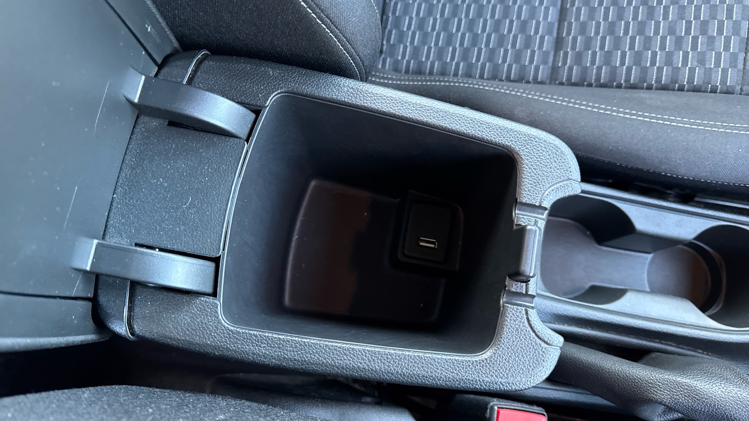 Used Vauxhall Astra 2019 for sale - 76181372: Photo 31