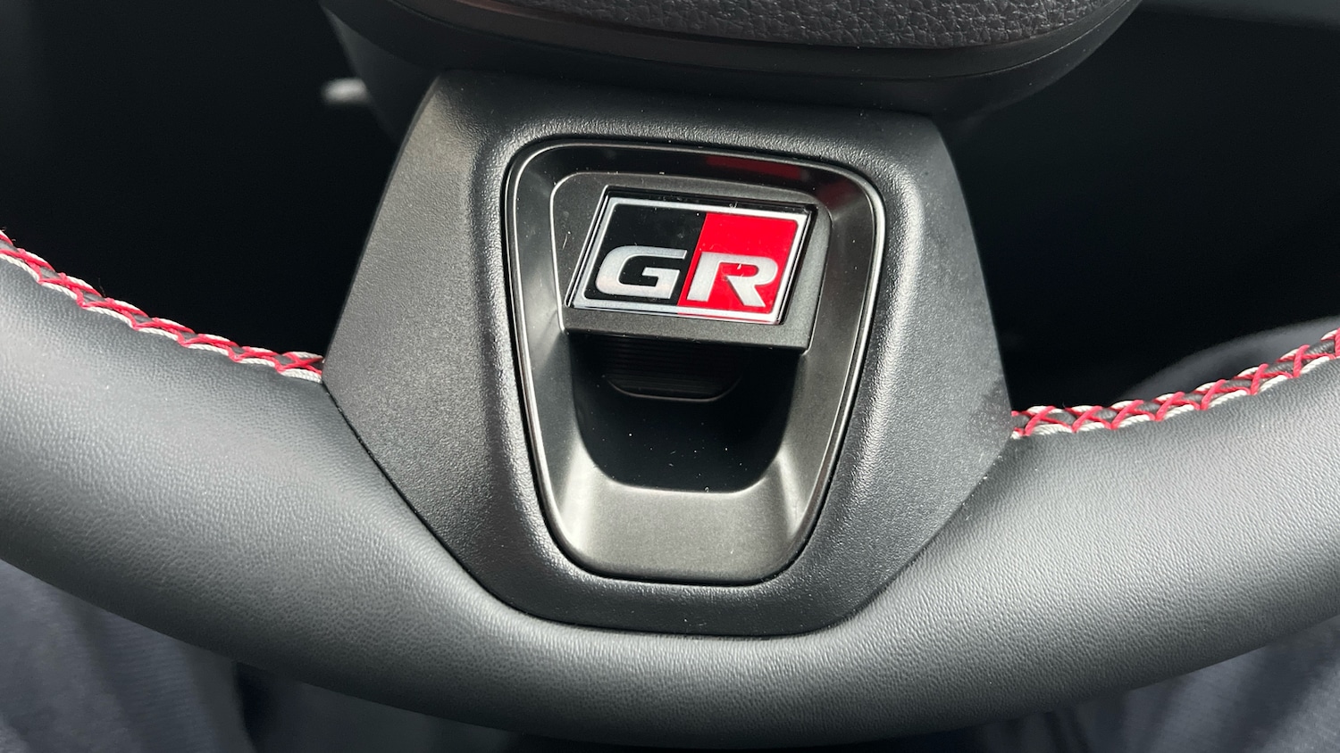 Used Toyota C-HR 2024 for sale - 77932546: Photo 35