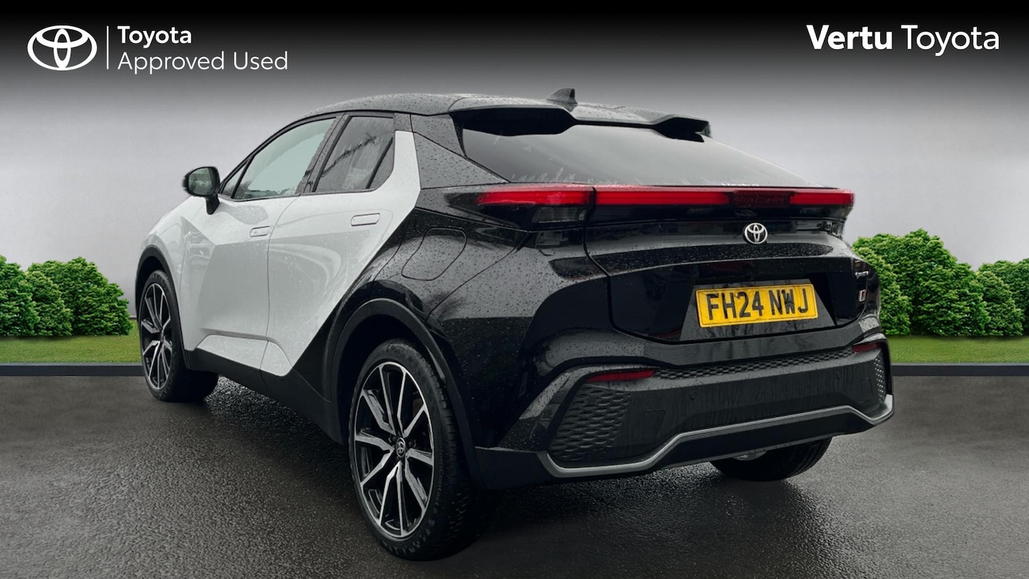 Used Toyota C-HR 2024 for sale - 77932546: Photo 4