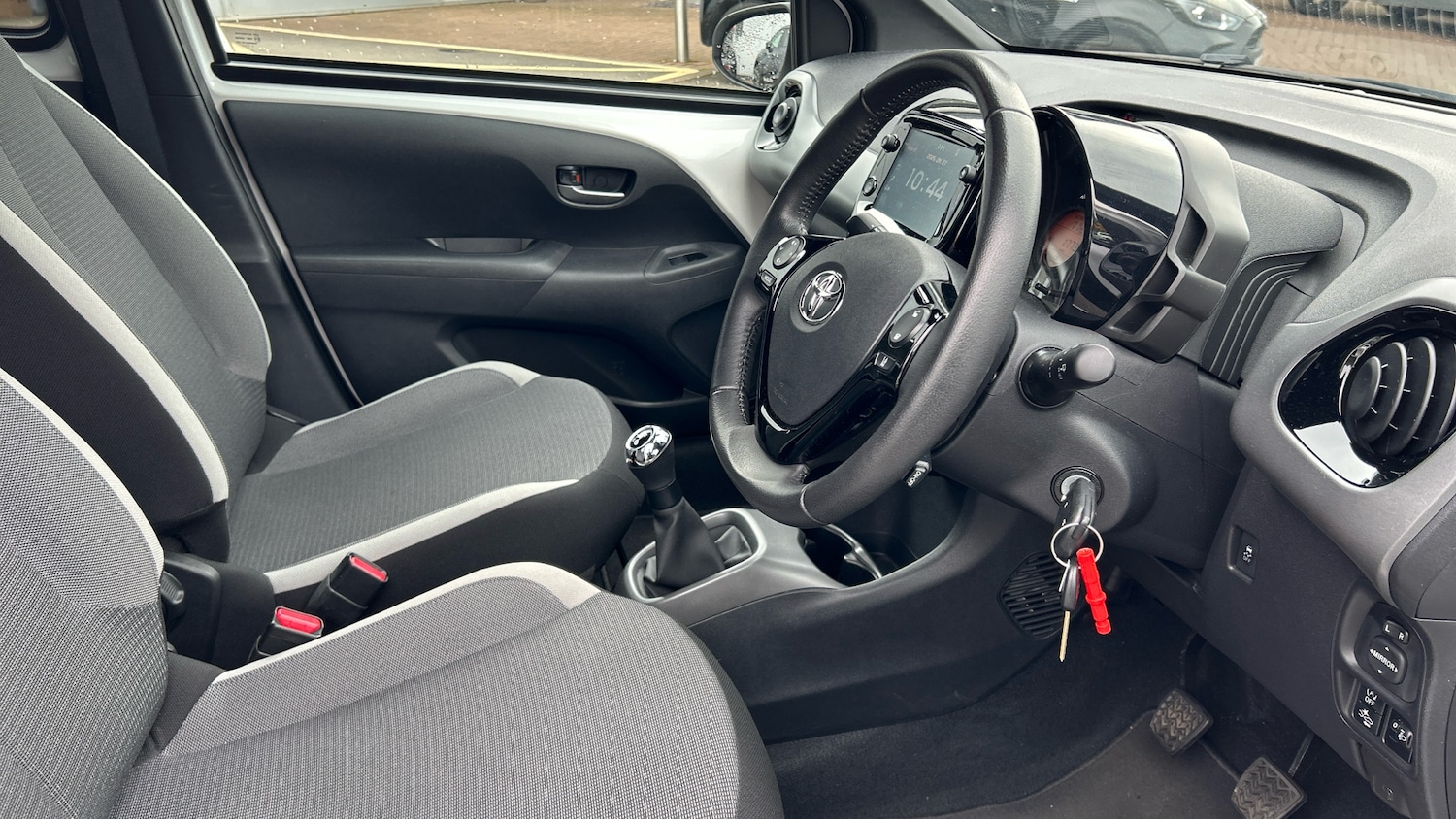 Used Toyota AYGO 2021 for sale - 76157027: Photo 11