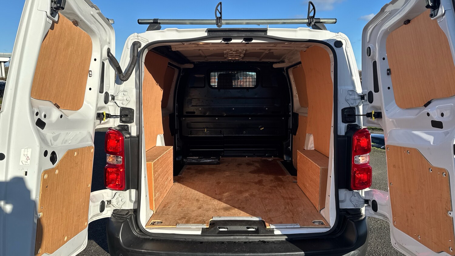 Used Toyota ProAce 2023 for sale - 77676149: Photo 14