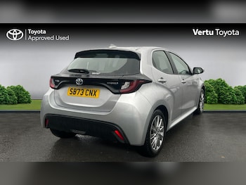 Used Toyota Yaris 2023 for sale - 76477140: Photo