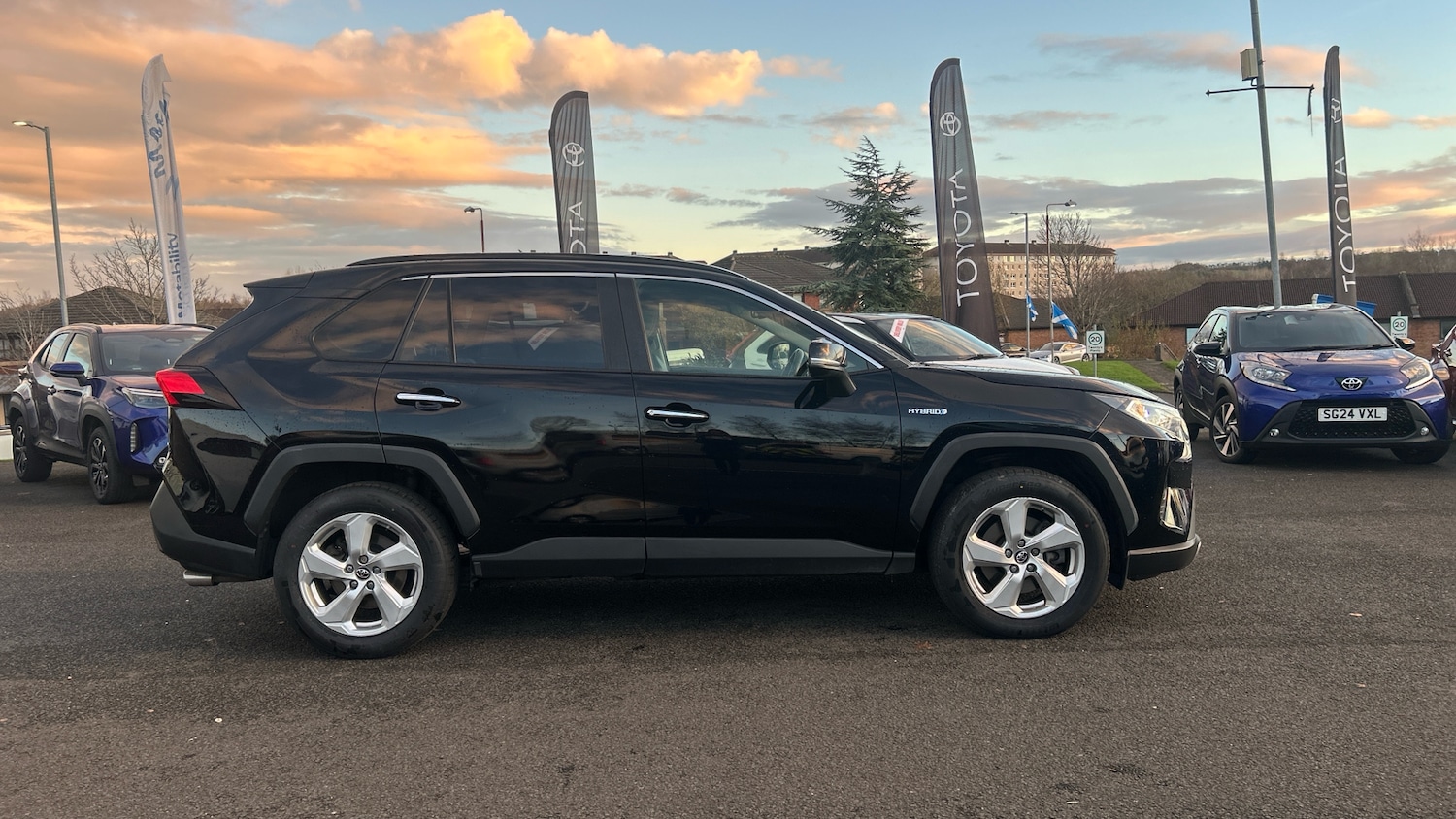 Used Toyota RAV4 2019 for sale - 76427768: Photo 16