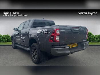 Used Toyota Hilux 2025 for sale - 75314112: Photo