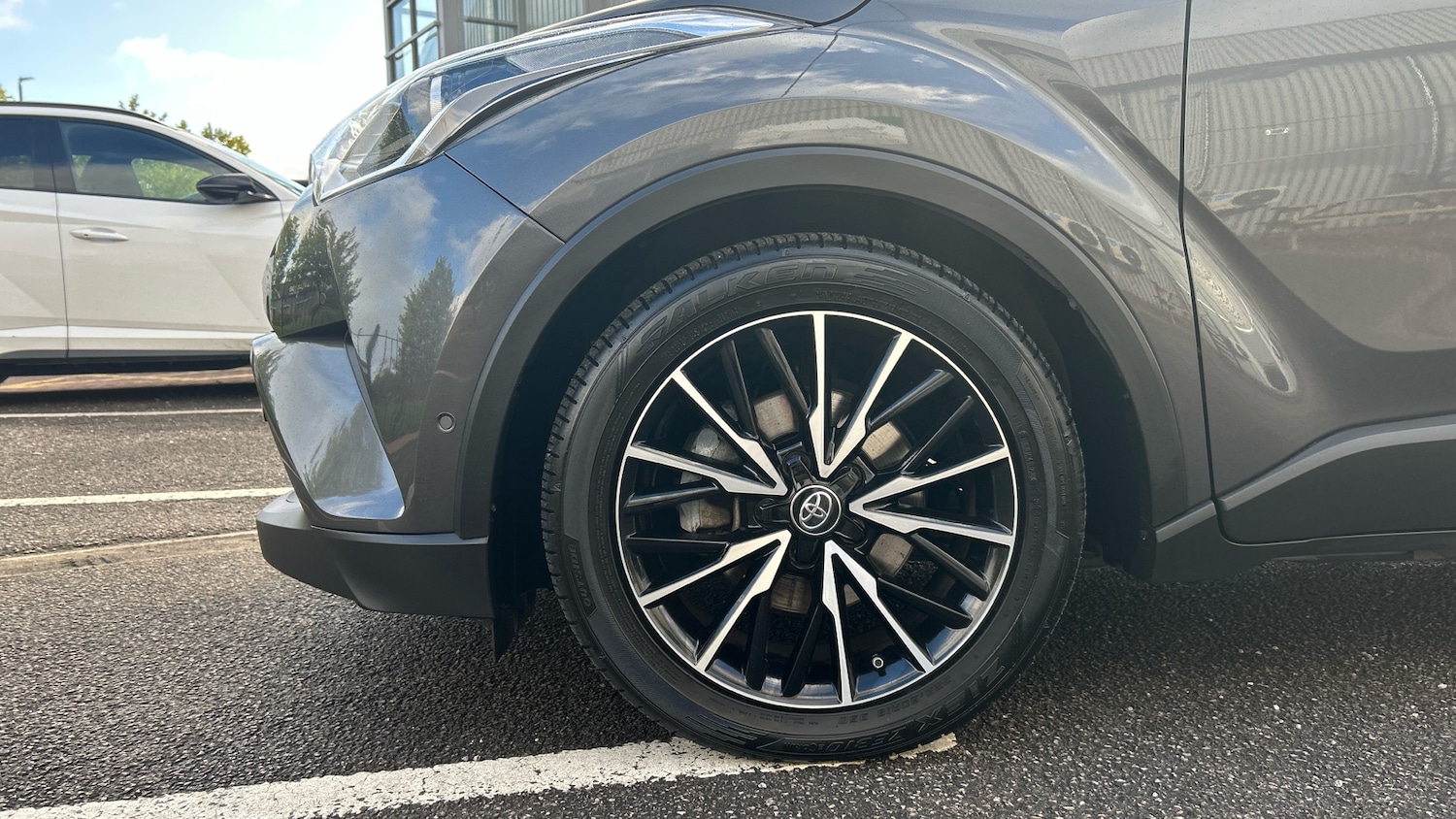 Used Toyota C-HR 2019 for sale - 76181280: Photo 18