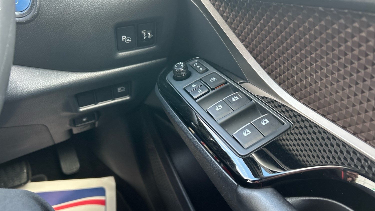 Used Toyota C-HR 2019 for sale - 76181280: Photo 24