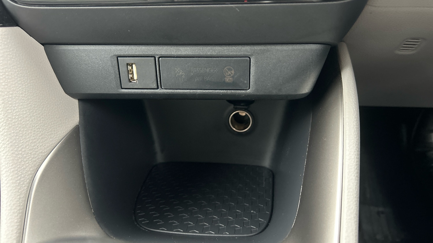Used Toyota Yaris 2023 for sale - 76064151: Photo 23