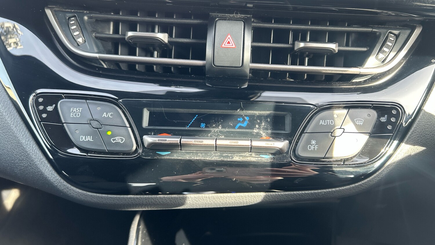 Used Toyota C-HR 2020 for sale - 77997423: Photo 39