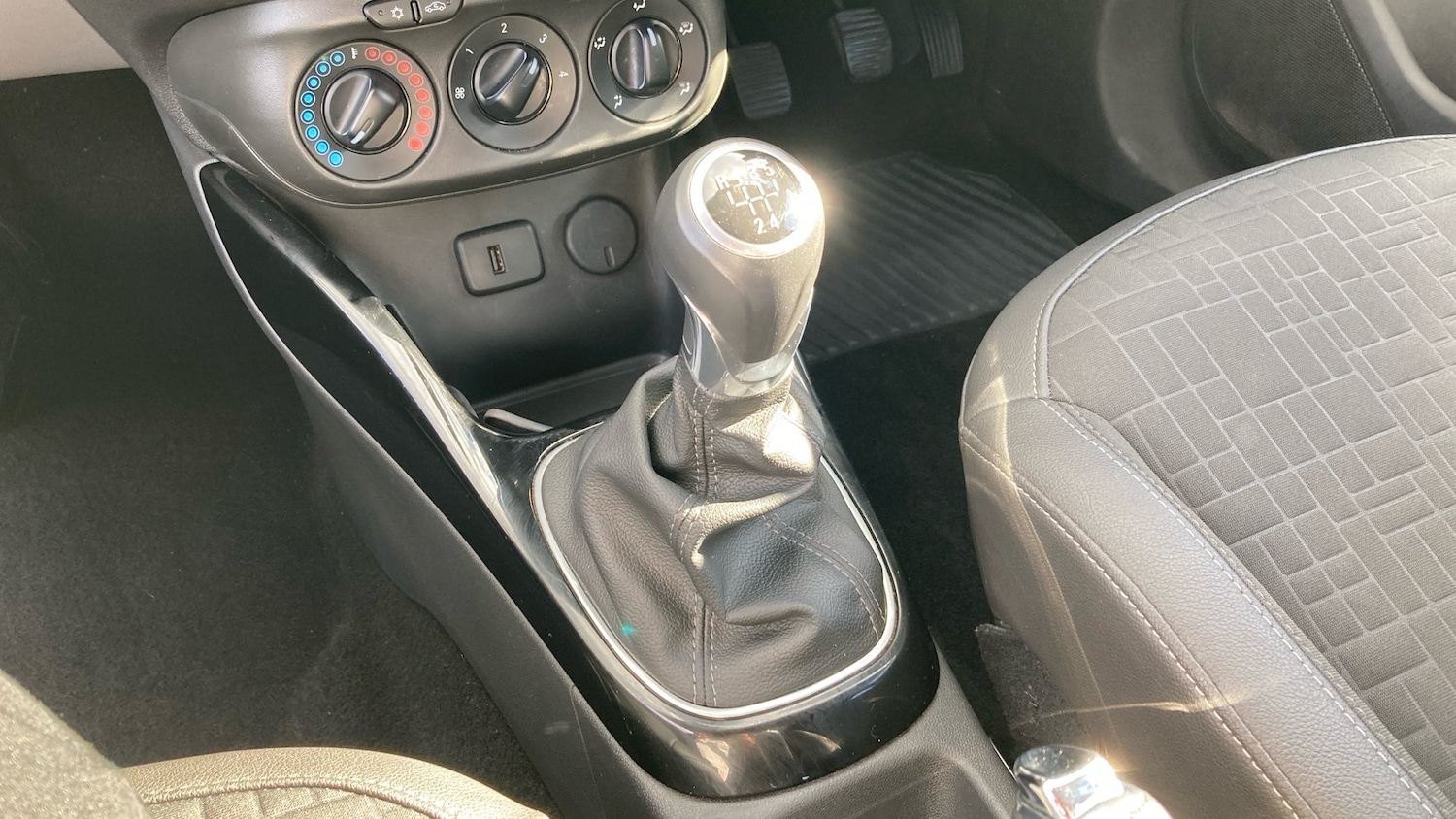 Used Vauxhall Corsa 2018 for sale - 76449533: Photo 13