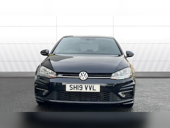 Used Volkswagen Golf 2019 for sale - 76611529: Photo