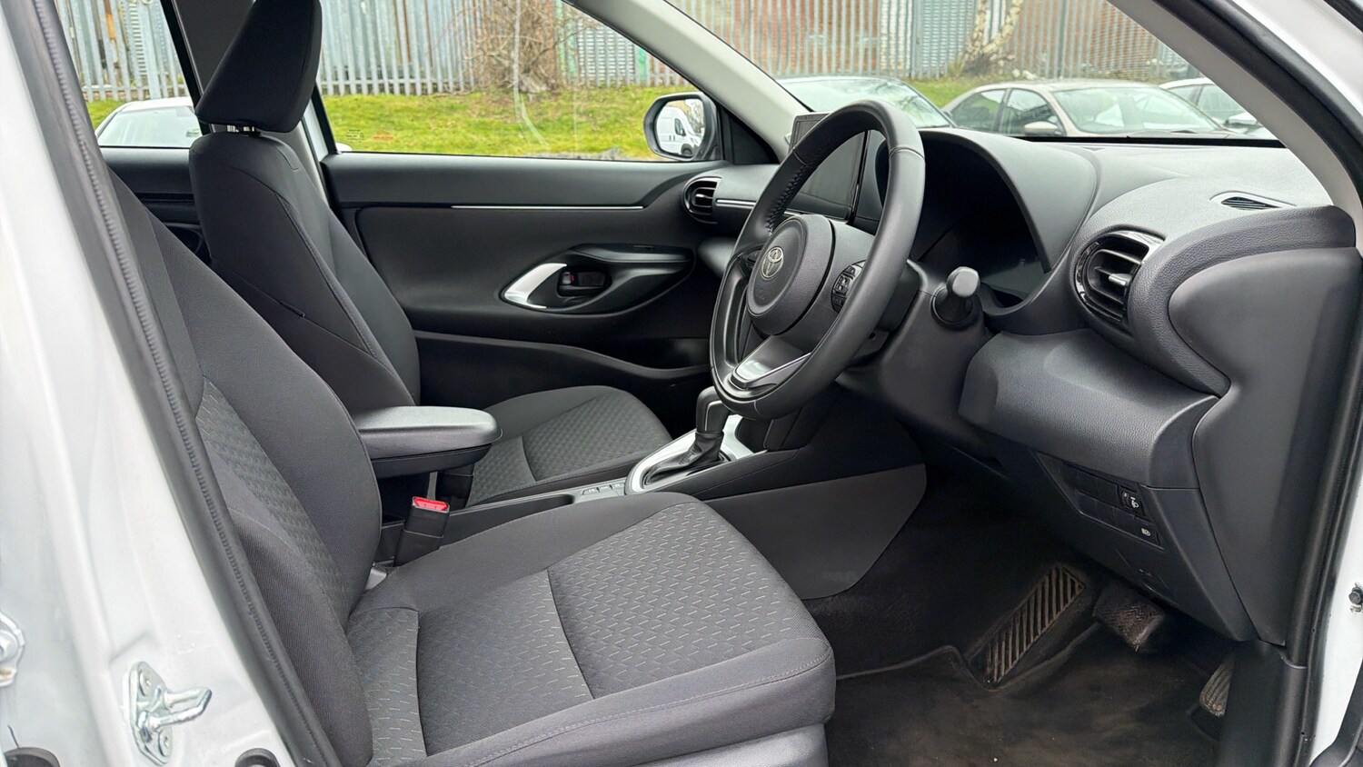 Used Toyota Yaris Cross 2025 for sale - 78025229: Photo 11