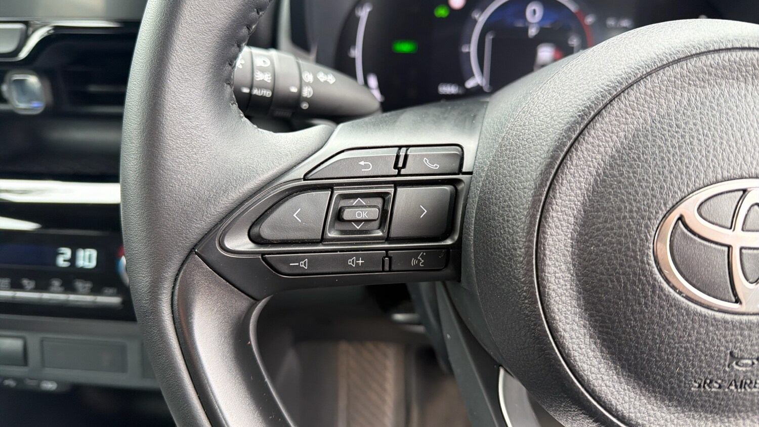 Used Toyota Yaris Cross 2025 for sale - 78025229: Photo 34