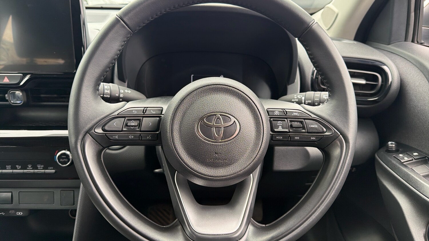 Used Toyota Yaris Cross 2025 for sale - 78025229: Photo 8