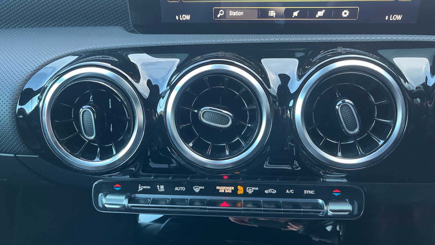 Used Mercedes-Benz A-Class 2021 for sale - 76963210: Photo 35