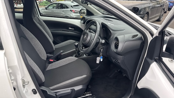 Used Toyota Aygo X 2023 for sale - 76184307: Photo 11
