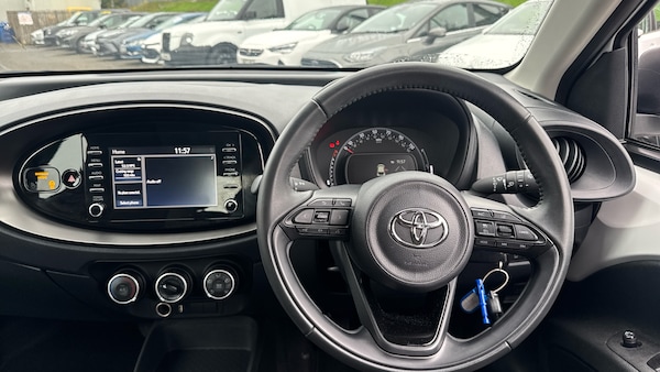 Used Toyota Aygo X 2023 for sale - 76184307: Photo 6