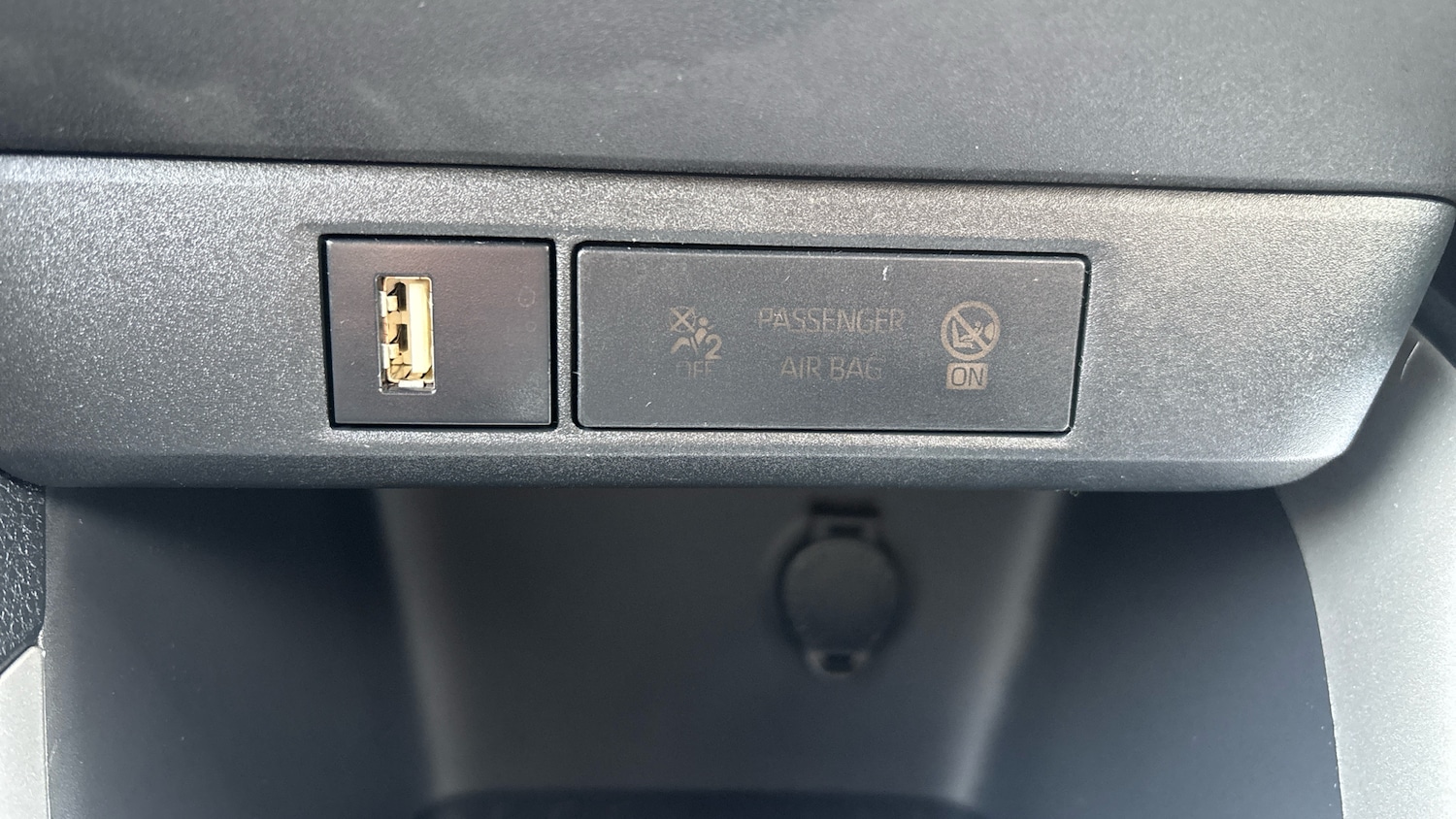 Used Toyota Yaris 2022 for sale - 76616354: Photo 32