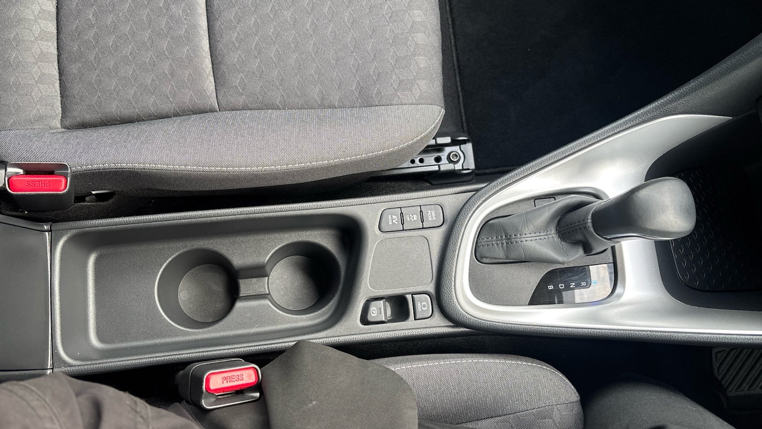 Used Toyota Yaris 2022 for sale - 76616354: Photo 36