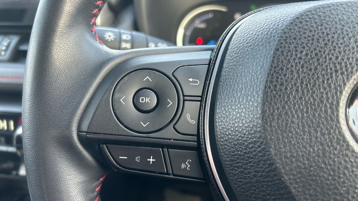 Used Toyota RAV4 2022 for sale - 76984630: Photo 37