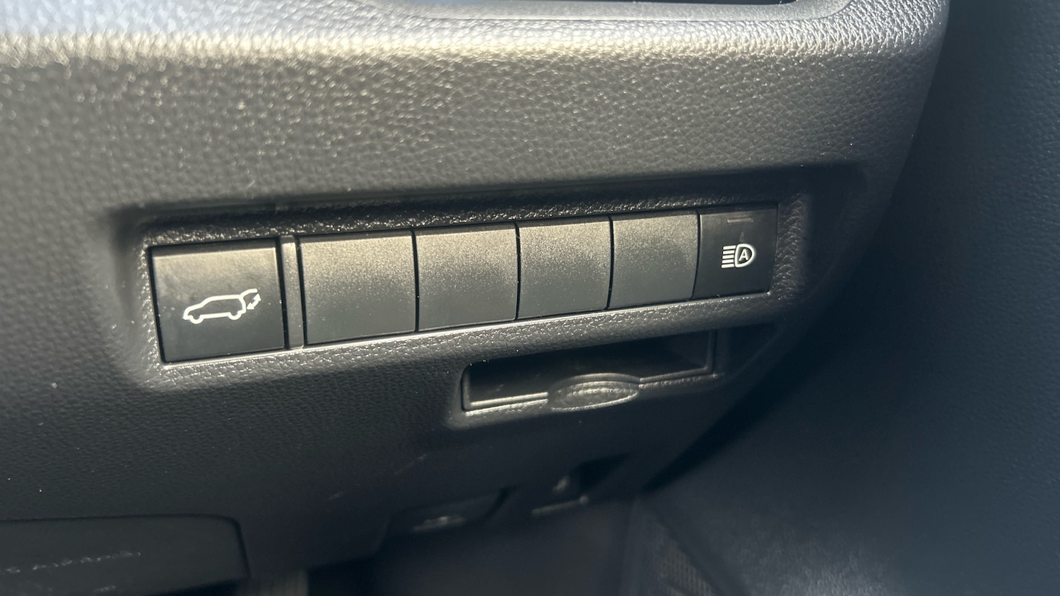 Used Toyota RAV4 2022 for sale - 76984630: Photo 44