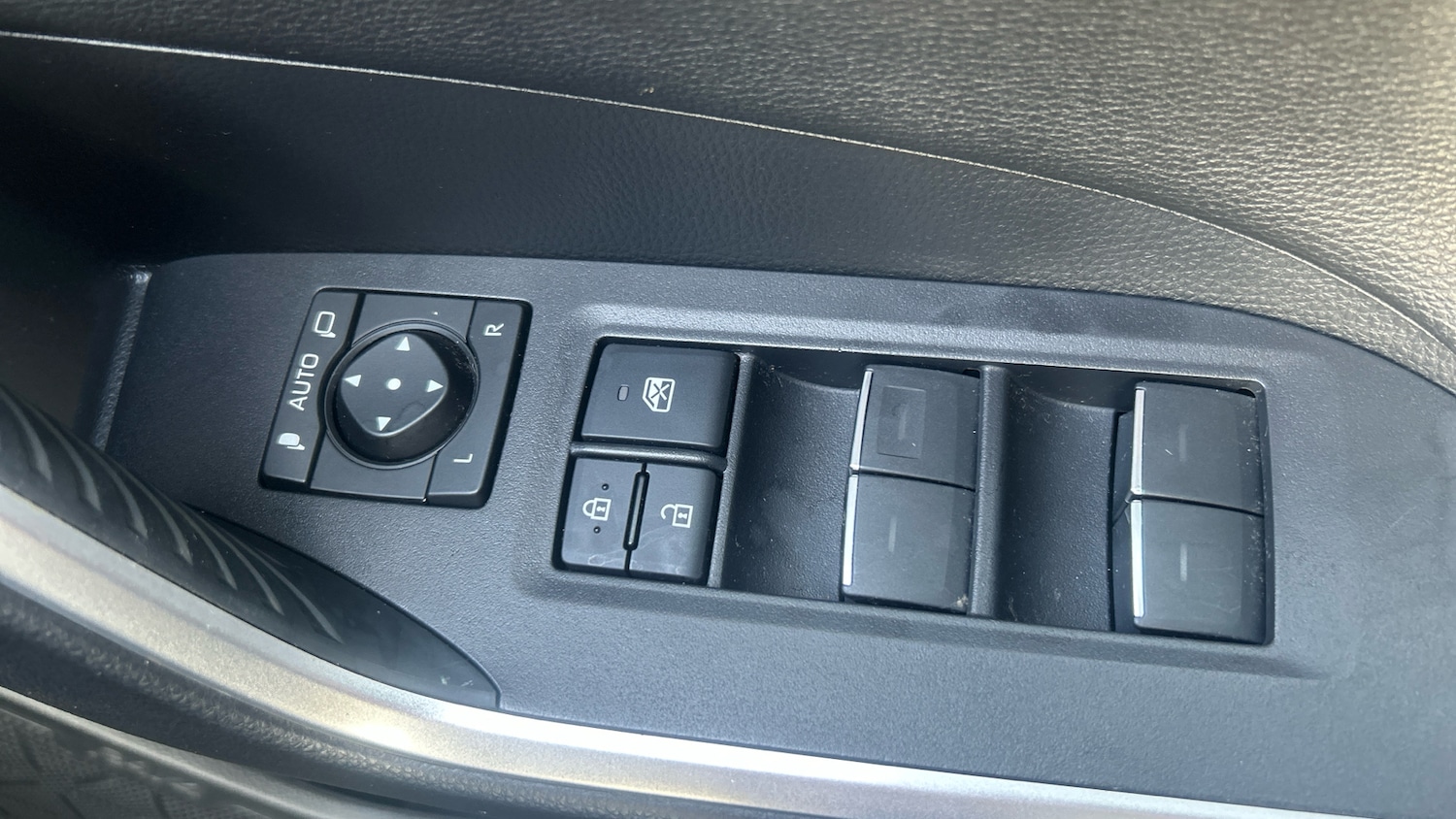 Used Toyota RAV4 2022 for sale - 78080522: Photo 41