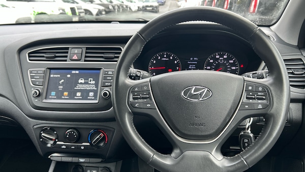 Used Hyundai i20 2018 for sale - 76321678: Photo 10