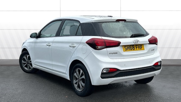 Used Hyundai i20 2018 for sale - 76321678: Photo 2