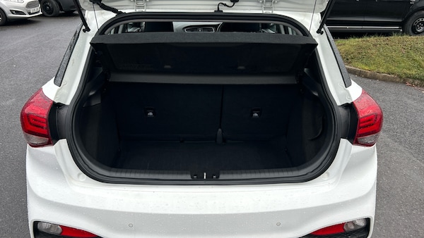 Used Hyundai i20 2018 for sale - 76321678: Photo 4