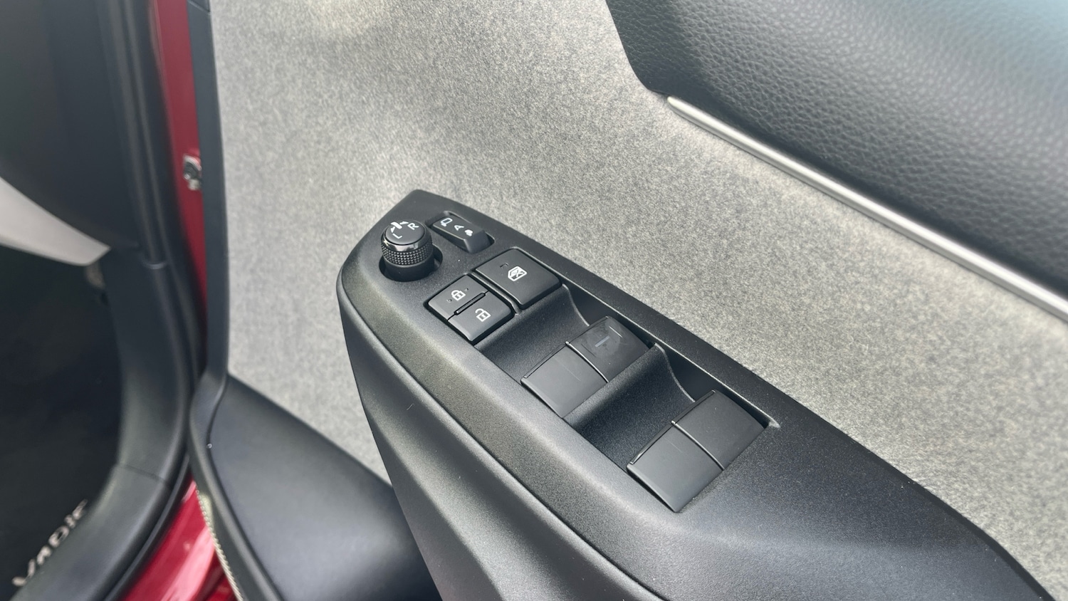 Used Toyota Yaris 2021 for sale - 76354901: Photo 29