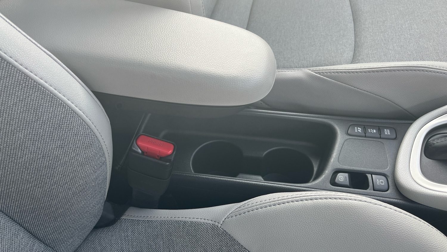 Used Toyota Yaris 2021 for sale - 76354901: Photo 32